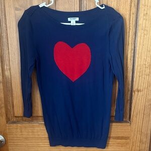 Old Navy Women's 3/4 Sleeve Sweater with Red Heart Design - Size Small